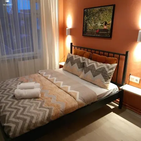 Kadikoy Merkezde Iki Yatakli Tum Daire Apartament Stambuł